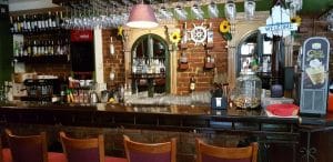 Zorba's Taverna, restaurant traditional grecesc in Pache Protopopescu