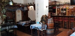 Zorba's Taverna, restaurant traditional grecesc in Pache Protopopescu