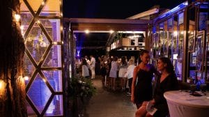 Aperitivo Bar & Lounge by Isoletta, restaurant pe ponton in Parcul Herastrau