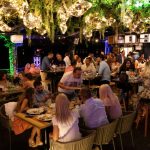 Aperitivo Bar & Lounge by Isoletta, restaurant pe ponton in Parcul Herastrau
