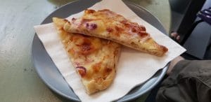 Cafe de Fleurs, bistrou in Globalworth Plaza