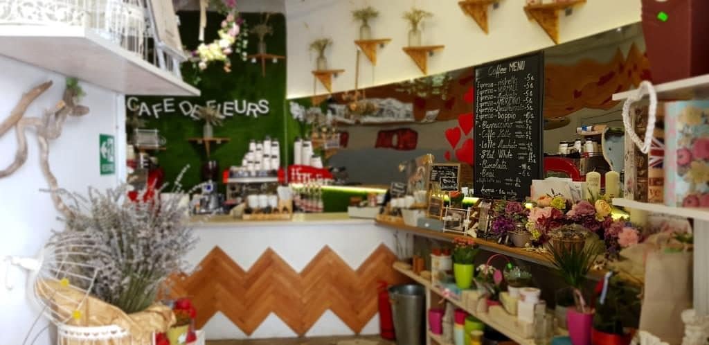 Cafe de Fleurs, florarie cu cafenea in Barbu Vacarescu