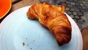 Coffee Up, cafenea boema in Piata Universiattii din Bucuresti