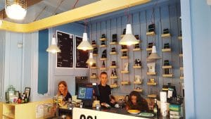 Coffee Up, cafenea boema in Piata Universiattii din Bucuresti