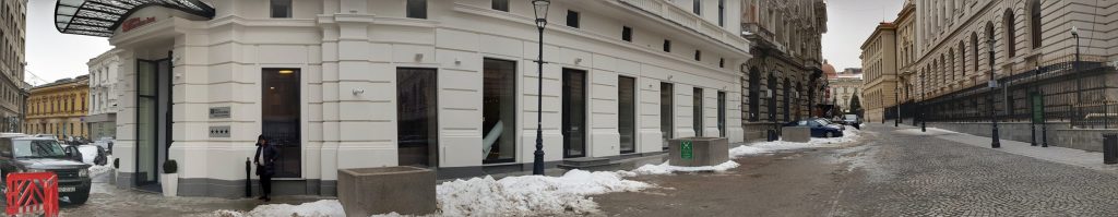 Garden Grille &amp; Bar, restaurantul Hotelului Hilton Garden Inn din Centrul Vechi