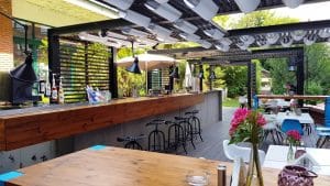 Glucoza Bar & Terrace, terasa de vara la Hotelul Caro