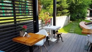 Glucoza Bar & Terrace, terasa de vara la Hotelul Caro