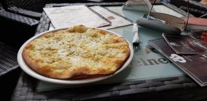 Legere, cafenea, bistrou si bar in Piata Rosetti din Bucuresti