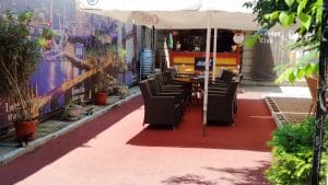 London Garden, terasa cafenea in Piata Amzei, langa Tonka