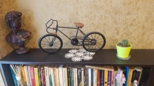 Milu Cafe, cafenea boema langa magazinul Cocor din Bucuresti