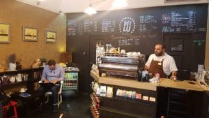 Milu Cafe, cafenea boema langa magazinul Cocor din Bucuresti