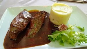 Museum, restaurant in Cotroceni, langa Biserica Sfantul Elefterie Vechi