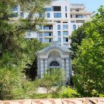 Nicolae Caranfil la Biserica Sfintii Apostoli Petru si Pavel, cu restaurantul La Senna