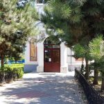 Nicolae Caranfil la Biserica Sfintii Apostoli Petru si Pavel, cu restaurantul La Senna