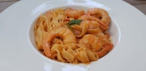 Nido Kitchen & Wine, restaurant international in Alea Alexandru