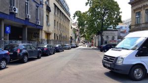 Piata Amzei intre Mendeleev si Christian Tell, cu restaurantul Barrio si Tonka