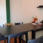 ReModelier, bistrou boem de hamburgeri si salate in strada Gina Patrichi