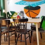 ReModelier, bistrou boem de hamburgeri si salate in strada Gina Patrichi