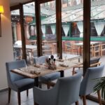 Salonul restaurantului de la Hotel Caro