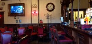 Roland Cafe 1811, cafenea si mic bistrou in Cotroceni la Piata Operei