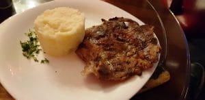 Roland Cafe 1811, cafenea si mic bistrou in Cotroceni la Piata Operei