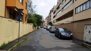 Satul Francez - Le Village Francais in jurul restaurantului The Grill