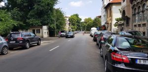 Strada Paris, in capatul dinspre Piata Victoriei si Aviatorilor 8