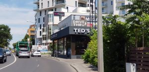 Ted's Coffee Co vizavi de Ambasada Chinei