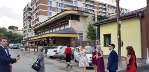 Grozavesti, cu restaurantele Pui de Urs, Shorley, Yesterday si Potcoava