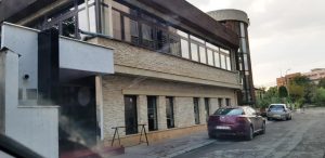 Grozavesti, cu restaurantele Pui de Urs, Shorley, Yesterday si Potcoava