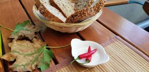 Restaurant popular la Podul Baneasa in Bucuresti