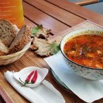 Restaurant popular la Podul Baneasa in Bucuresti