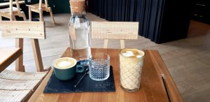 Meron, cafenea clujeana in Bucuresti, pe Brezoianu