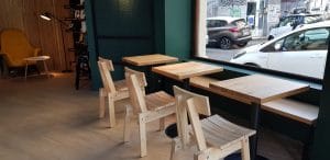 Meron, cafenea in Centrul Vechi, pe Brezoianu aproape de Palatul Universul