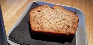 Meron, cafeneaua din Bucuresti cu chelnerite adorabile