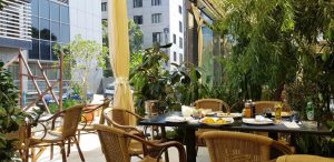 Potcoava, restaurant de evenimente cu terasa in Grozavesti