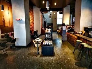Starbucks Reserve Clover, cafenea pe strada Lipscani din Centrul Vechi al Bucurestiului