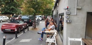 Piata Dorobantilor cu parculetul din Rond si Ai Sushi Bar