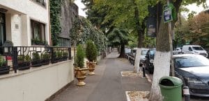 Piata Dorobantilor cu parculetul din Rond si cu Ai Sushi Bar