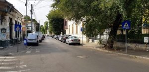 Strada Icoanei cu restaurantul Capriccio si Biserica Icoanei