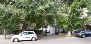 Strada Icoanei cu restaurantul Capriccio si Biserica Icoanei