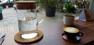 Taupe Bistro Lounge and Cafe si Narcoffee Roasters pe Magheru