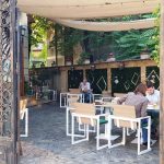 The Temple Social Pub, restaurant cu terasa rooftop in Bv Marasesti