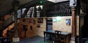 The Temple Social Pub, restaurant cu terasa rooftop in Bv Marasesti