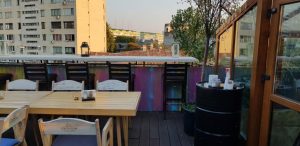 The Temple Social Pub, restaurant cu terasa rooftop in Bv Marasesti