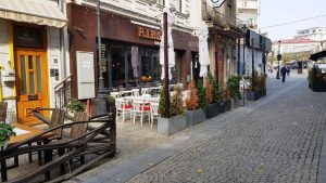 Centrul Vechi la Biserica Sfantul Gheorghe si Hanu lui Manuc, cu Lacrimi si Sfinti