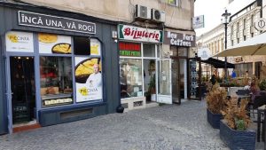 Centrul Vechi la Biserica Sfantul Gheorghe si Hanu lui Manuc, cu Lacrimi si Sfinti