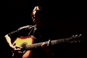 Chitaristul din restaurant