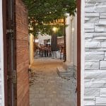 Mahalaua Caramidarilor, restaurant multicuisine la Caramidari, cartierul Tineretului