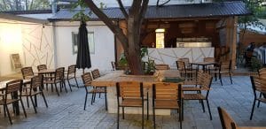 Mahalaua Caramidarilor, restaurant multicuisine la Caramidari, cartierul Tineretului